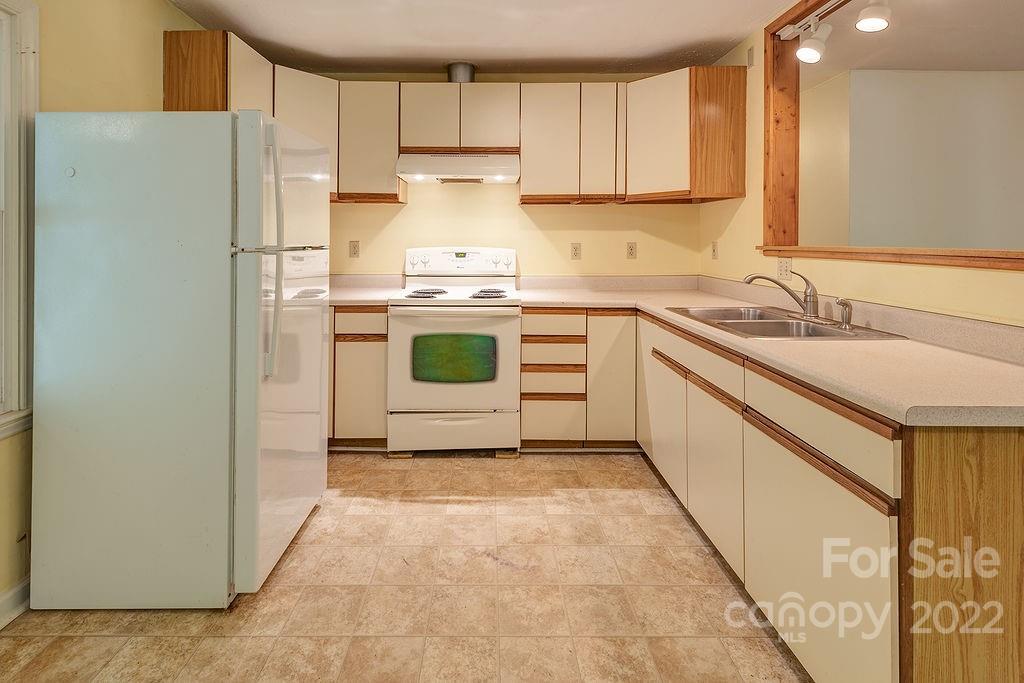 50 Lawterdale Road Asheville NC 28804