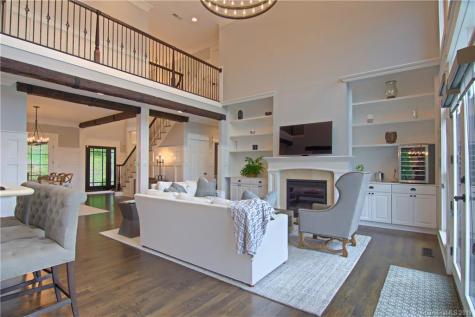 61 Mcintyre Drive Asheville NC 28803