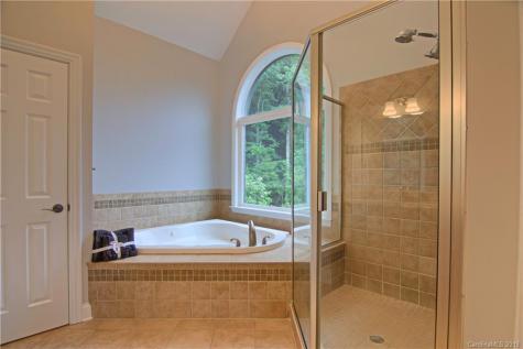 61 Mcintyre Drive Asheville NC 28803