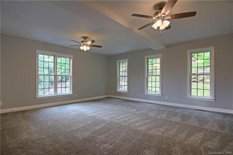 61 Mcintyre Drive Asheville NC 28803