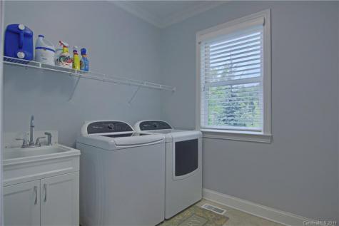 61 Mcintyre Drive Asheville NC 28803