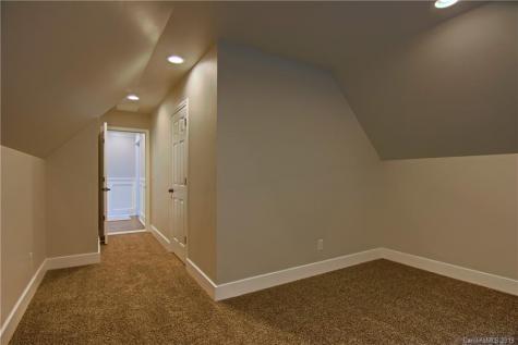 61 Mcintyre Drive Asheville NC 28803