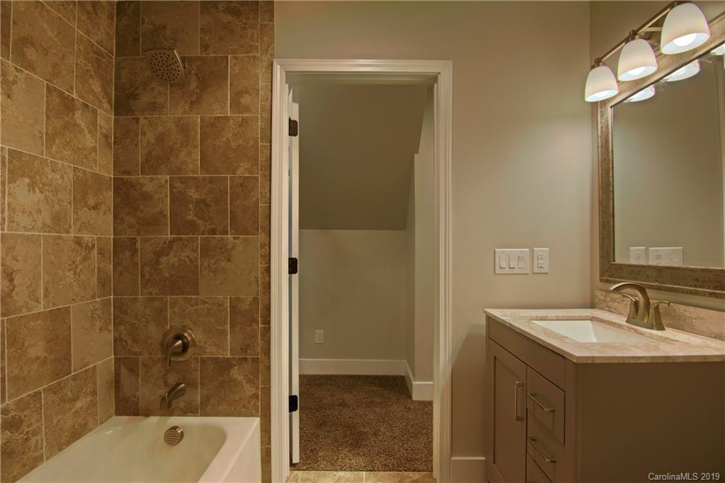 61 Mcintyre Drive Asheville NC 28803