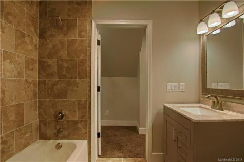 61 Mcintyre Drive Asheville NC 28803