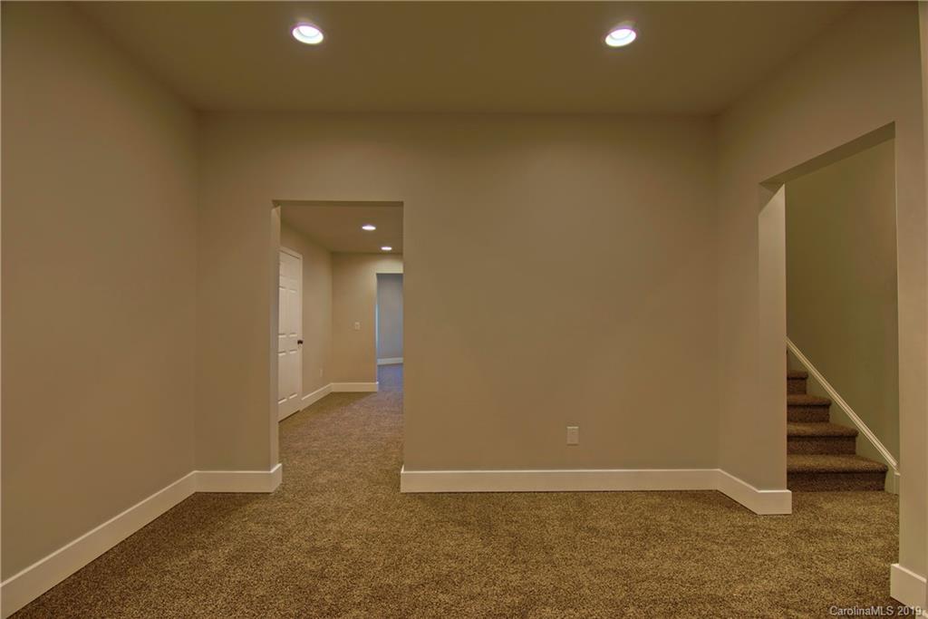 61 Mcintyre Drive Asheville NC 28803