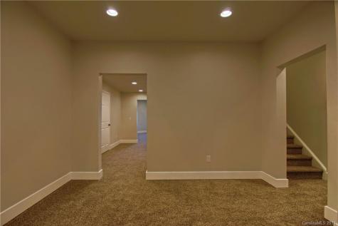 61 Mcintyre Drive Asheville NC 28803