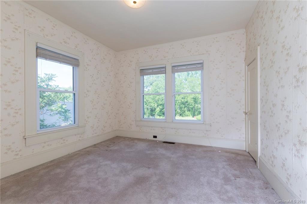 58 Deaverview Road Asheville NC 28806