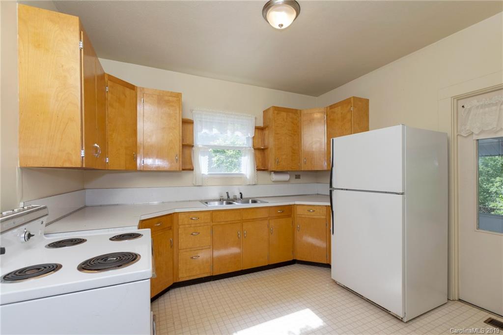 58 Deaverview Road Asheville NC 28806