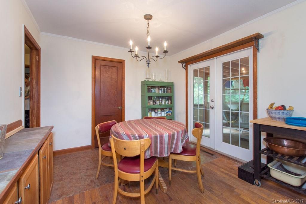 15 Ridgeway Drive Asheville NC 28806