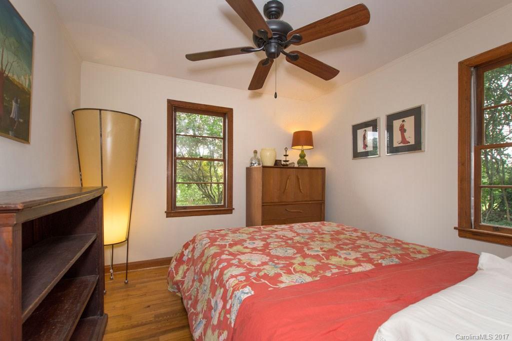 15 Ridgeway Drive Asheville NC 28806