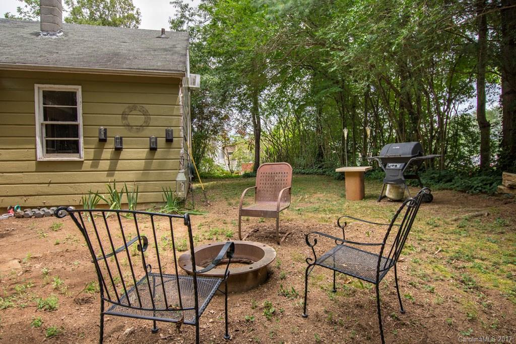 15 Ridgeway Drive Asheville NC 28806