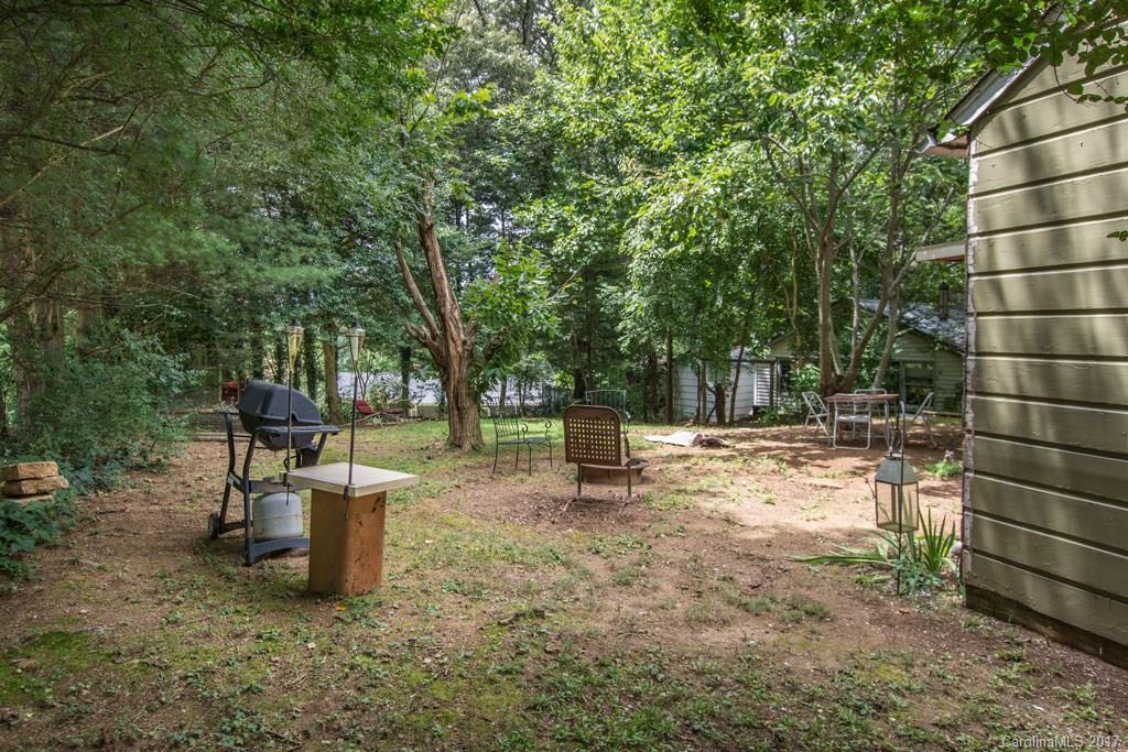 15 Ridgeway Drive Asheville NC 28806