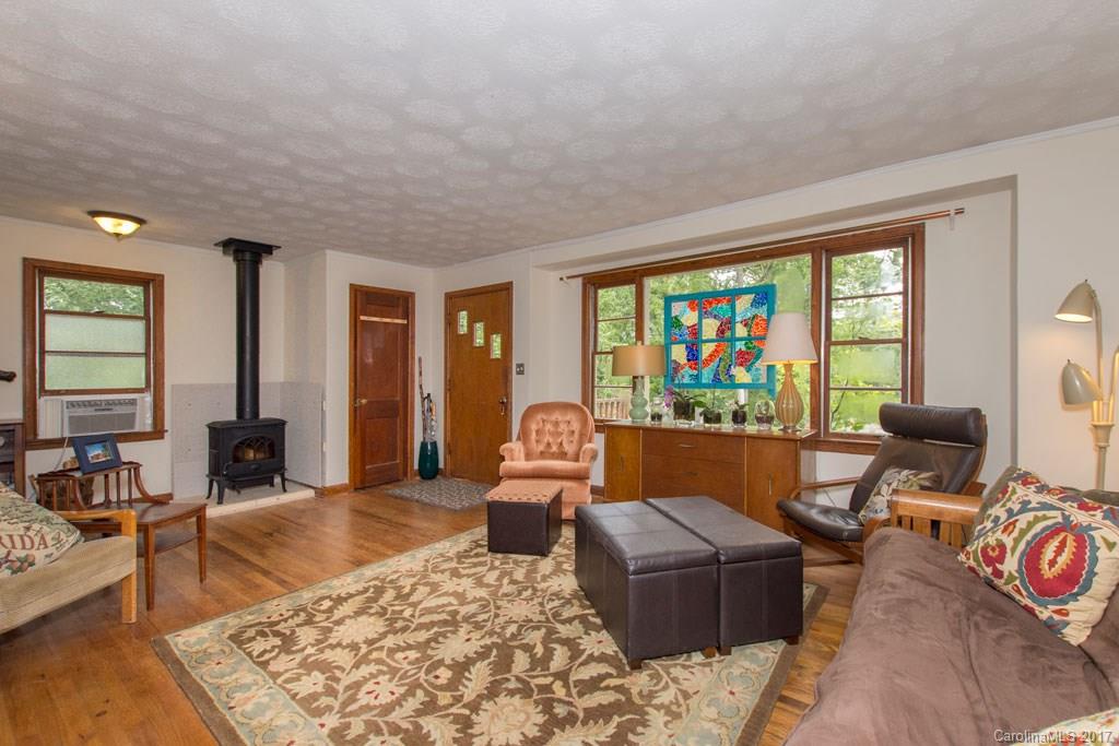 15 Ridgeway Drive Asheville NC 28806