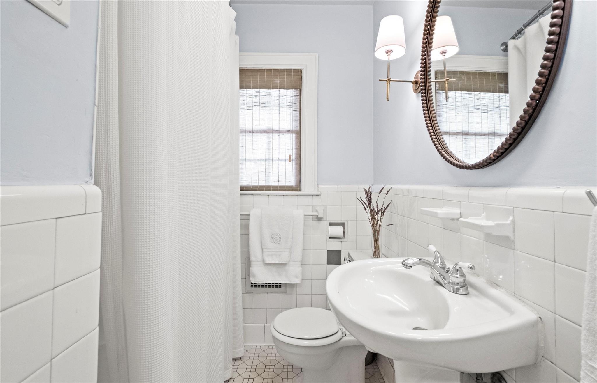 2849 Hillsdale Avenue Charlotte NC 28209