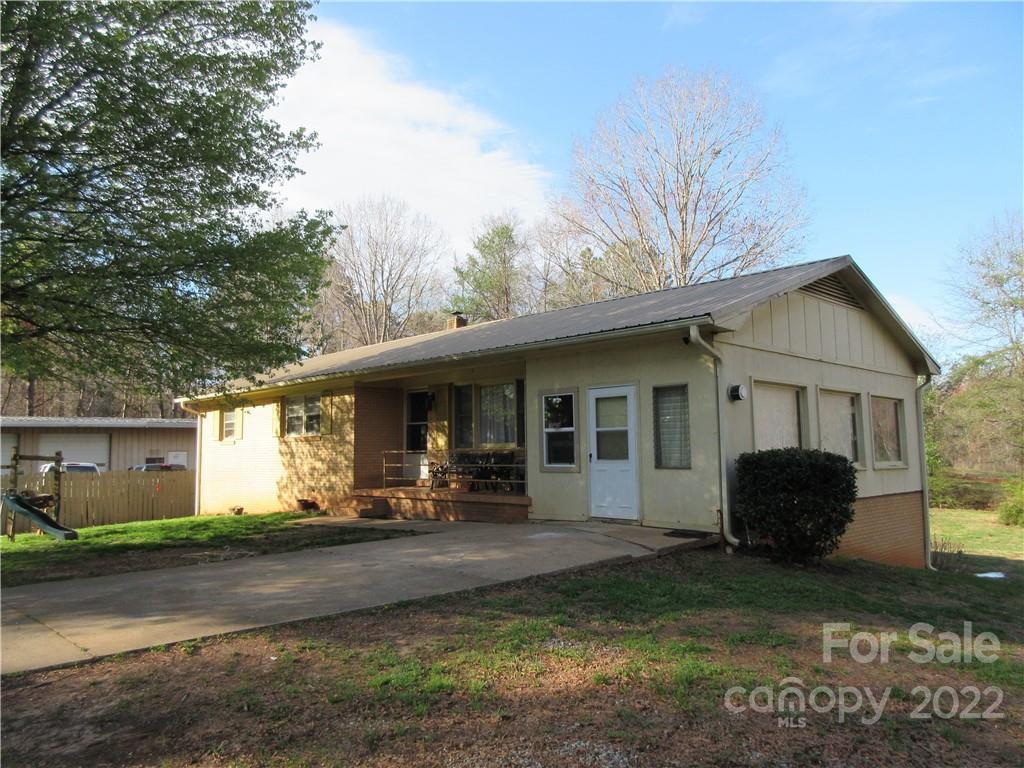 261 Springdale Drive Forest City NC 28043