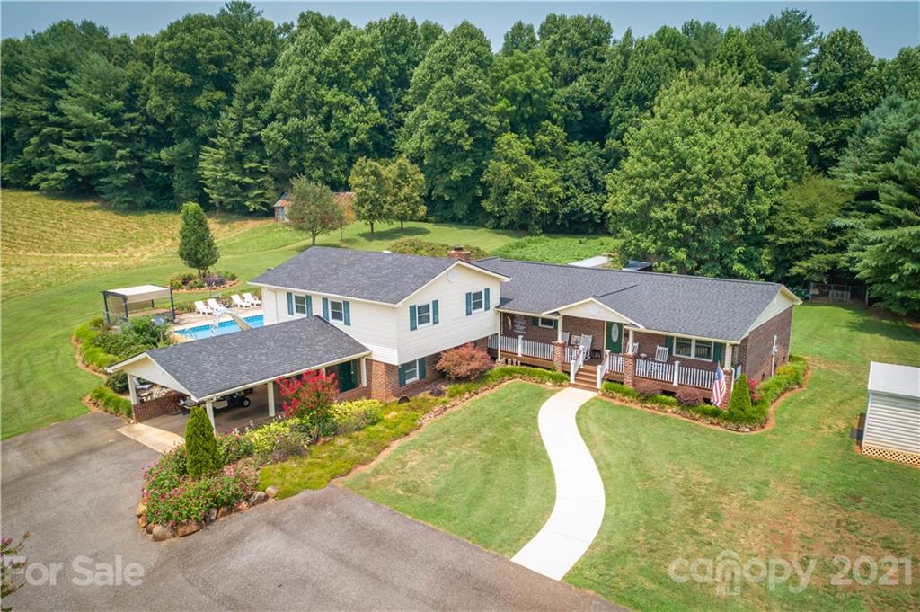 1062 Ace Avenue Morganton NC 28655