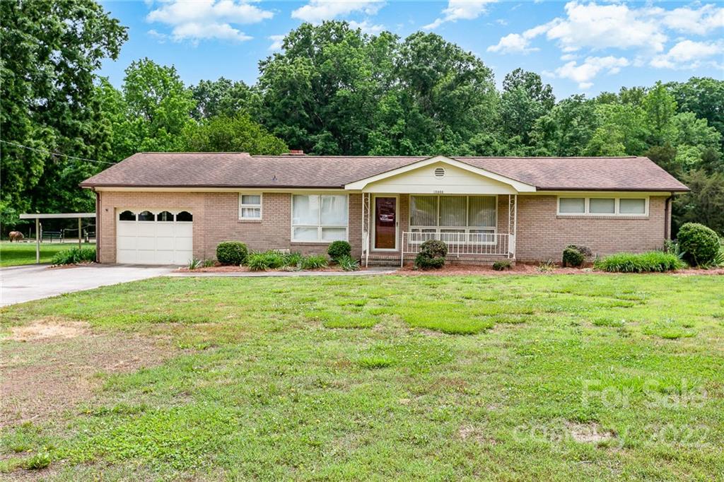 13560 Barberry Avenue Midland NC 28107