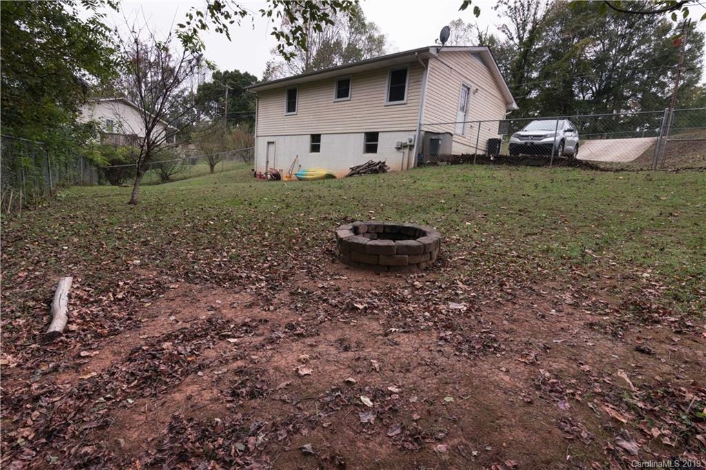 201 Lucky Street Marion NC 28752