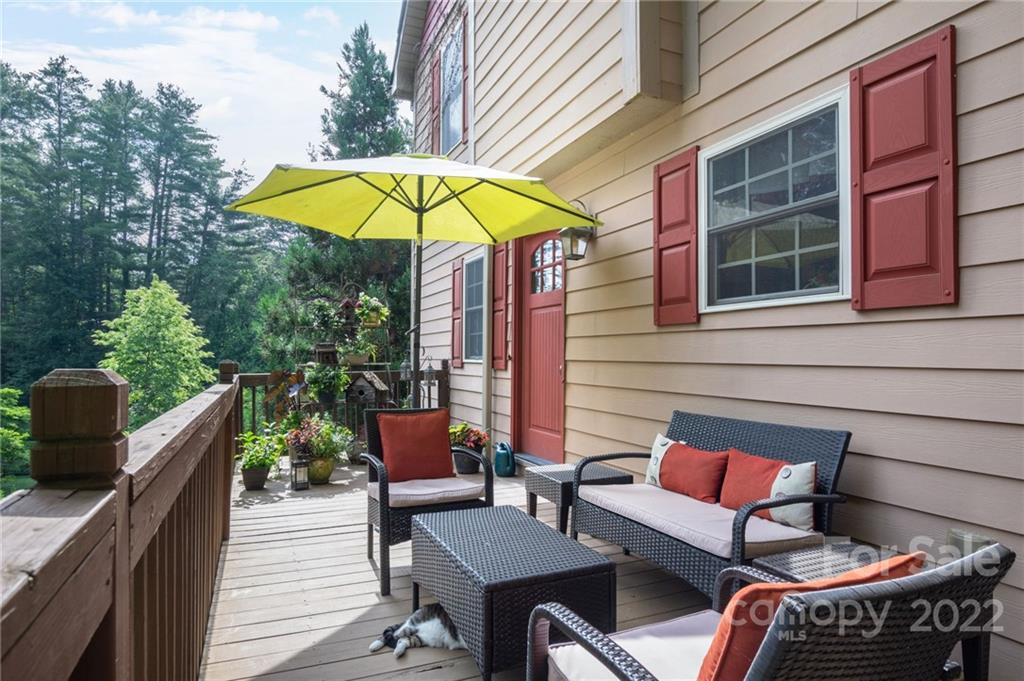 32 Hermitage Lane Weaverville NC 28787