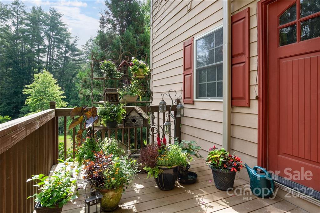 32 Hermitage Lane Weaverville NC 28787
