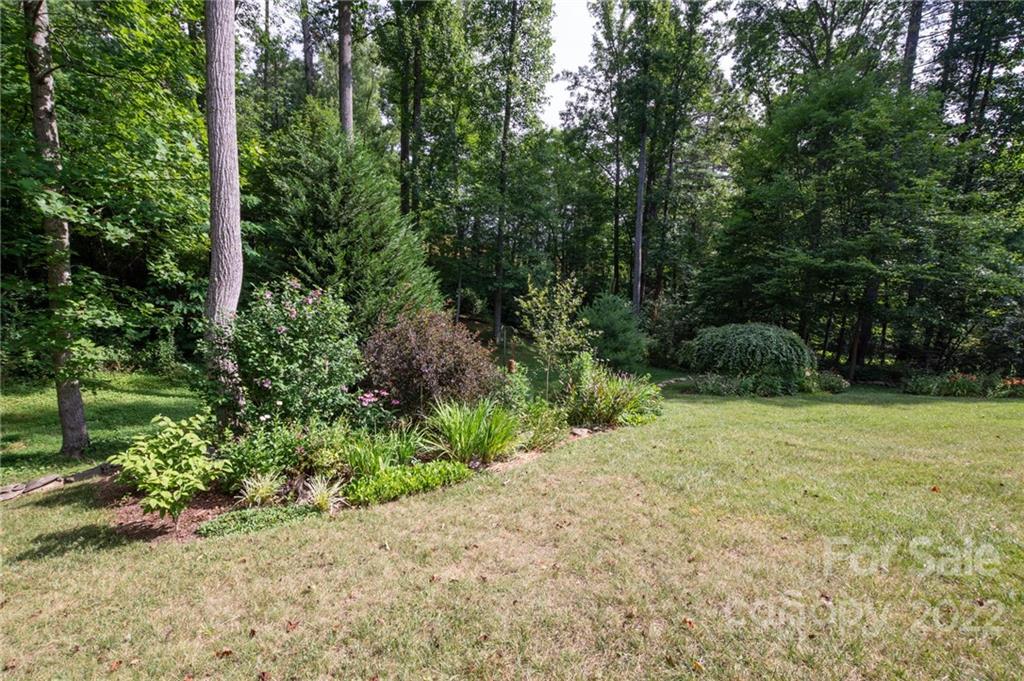 32 Hermitage Lane Weaverville NC 28787