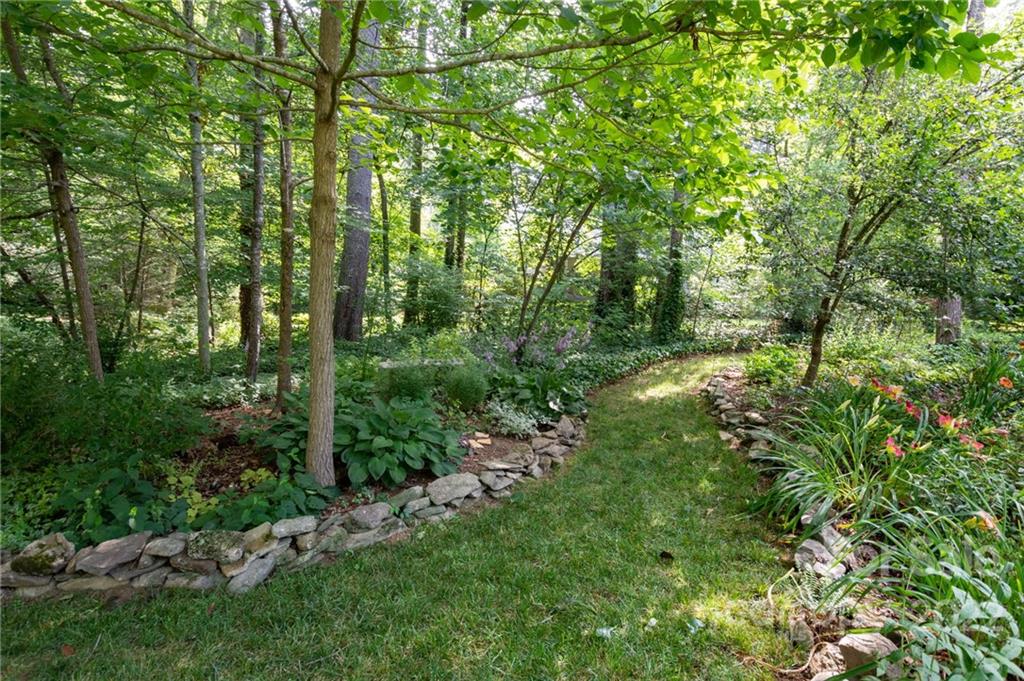 32 Hermitage Lane Weaverville NC 28787