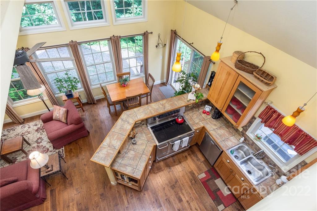 32 Hermitage Lane Weaverville NC 28787