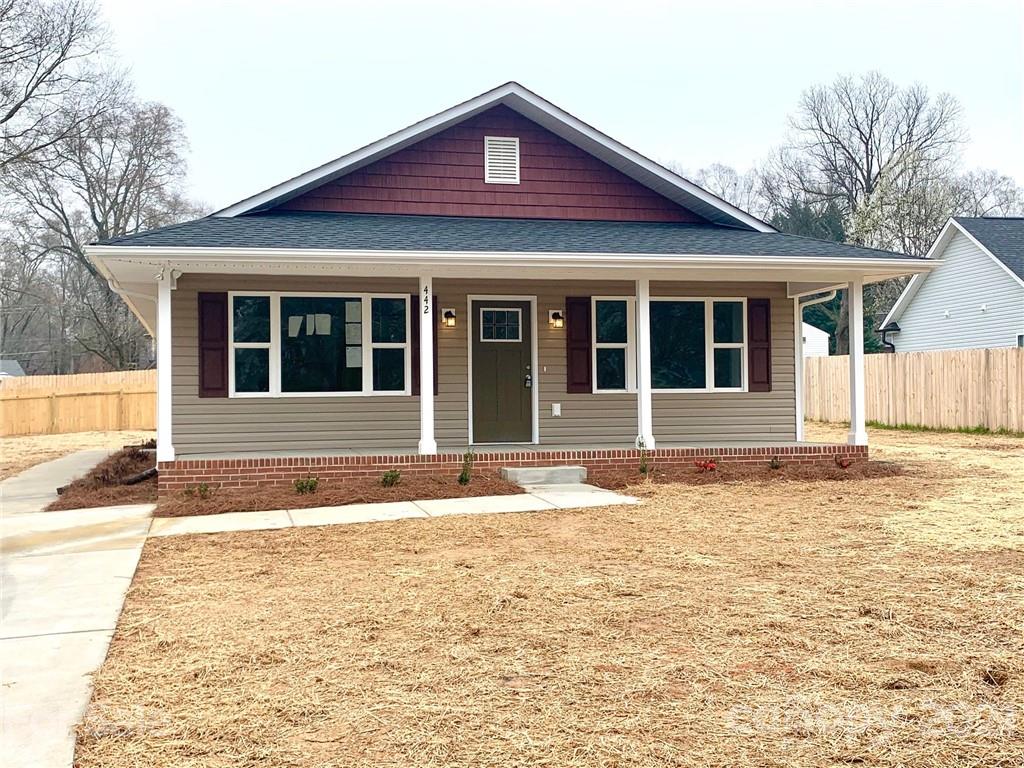 442 Clay Street Mooresville NC 28115