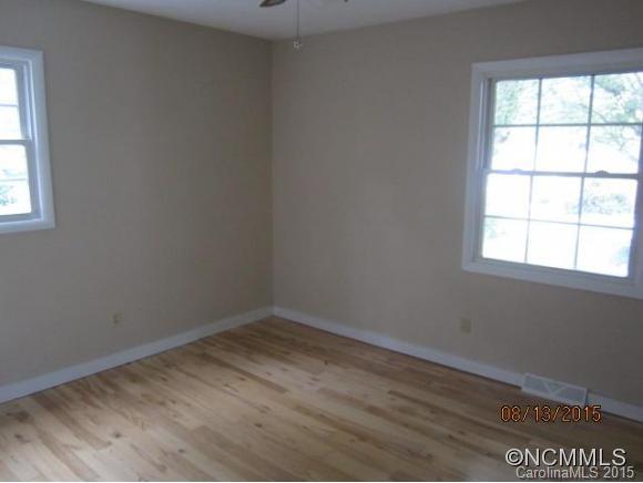 33 Imperial Court Asheville NC 28803