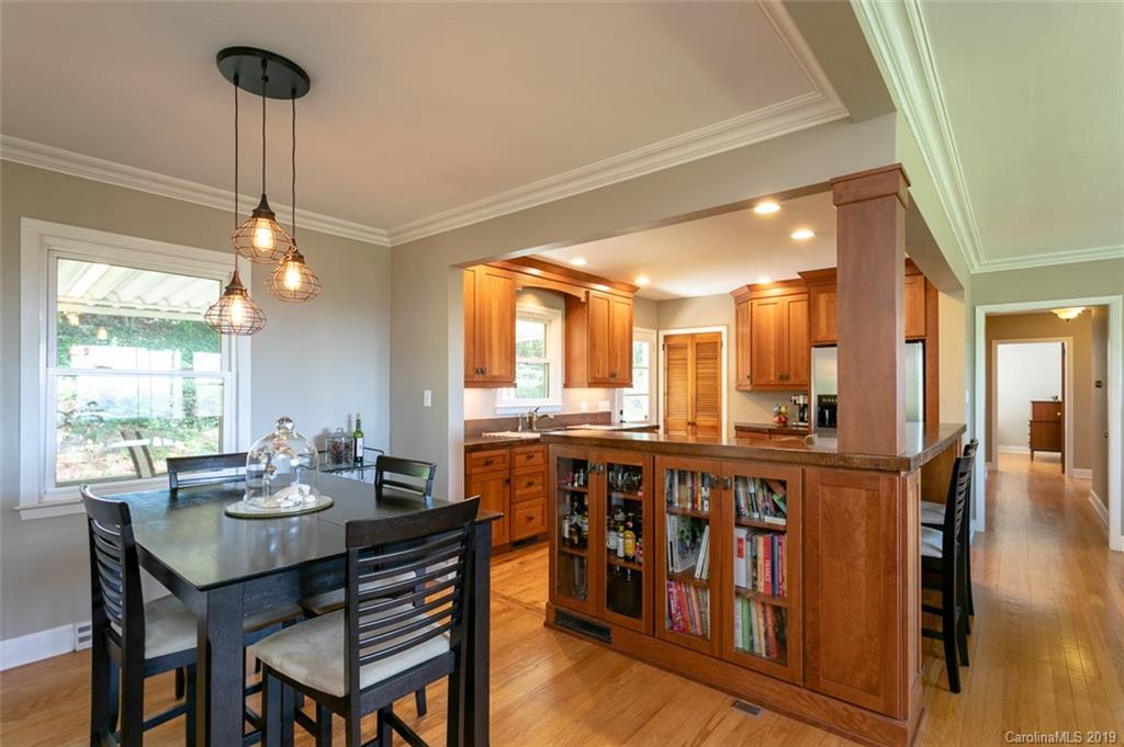 129 Lookout Drive Asheville NC 28804