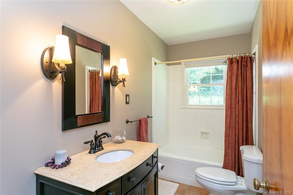129 Lookout Drive Asheville NC 28804
