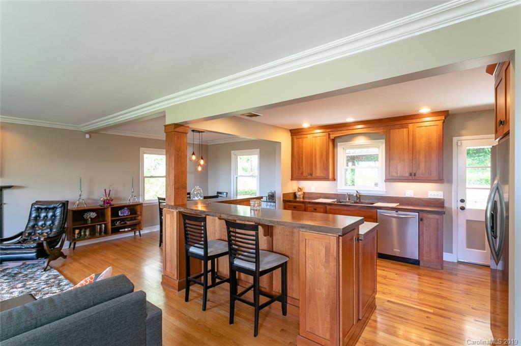 129 Lookout Drive Asheville NC 28804