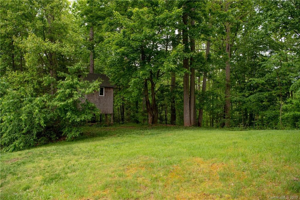 16 Charter Glen Asheville NC 28804