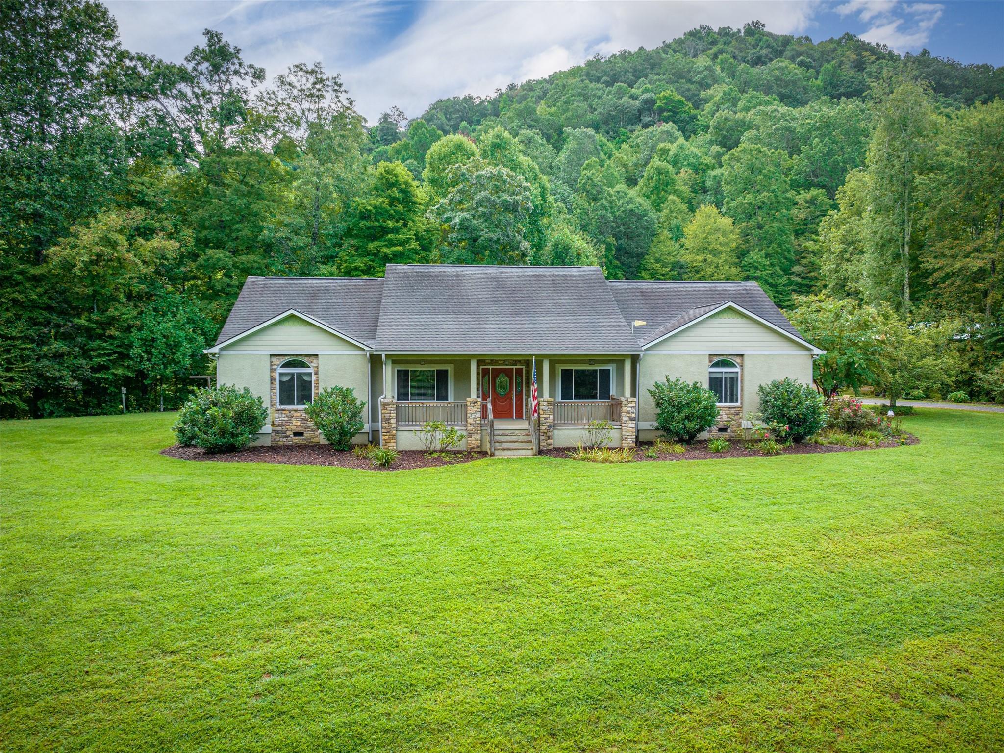 15 Lacie Fern Lane Black Mountain NC 28711