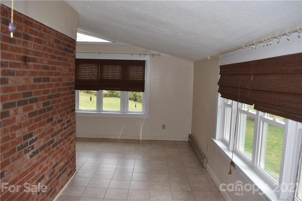 246 Shady Lane Marion NC 28752