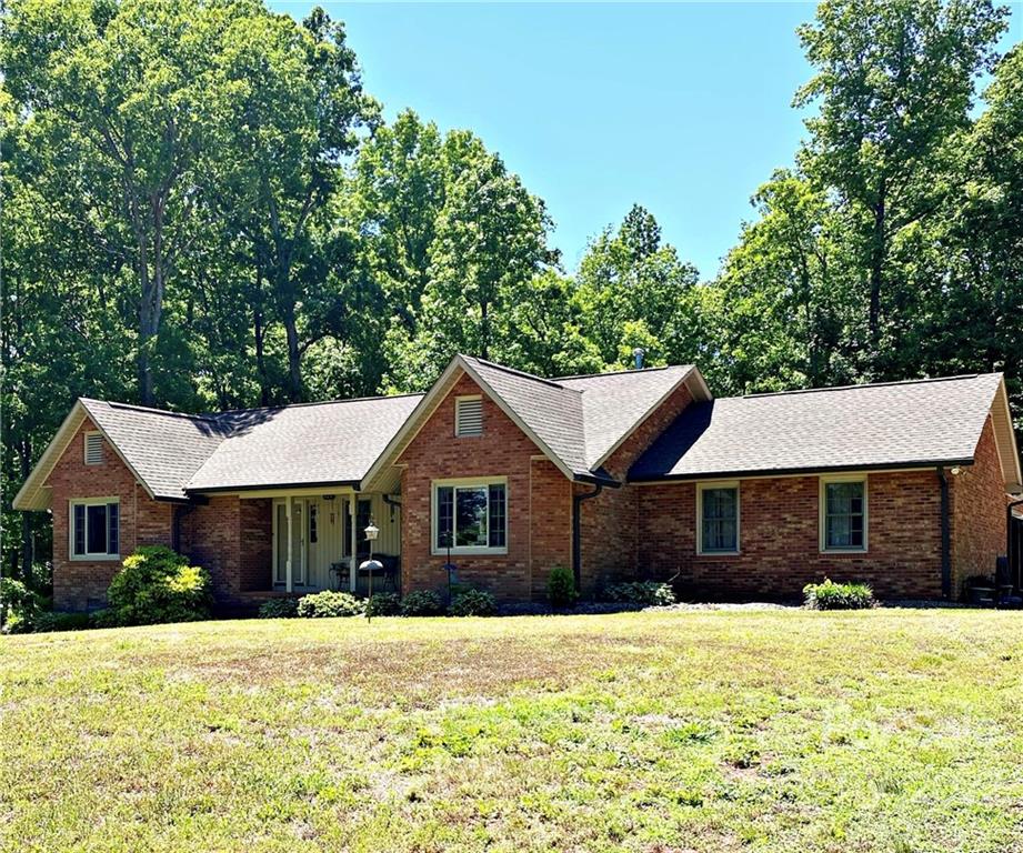220 Nottingham Circle Statesville NC 28625