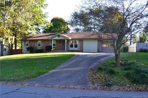 20 King Arthur Place Asheville NC 28806