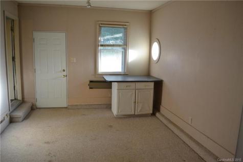 20 King Arthur Place Asheville NC 28806