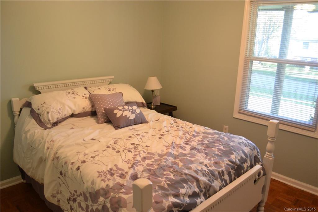 20 King Arthur Place Asheville NC 28806