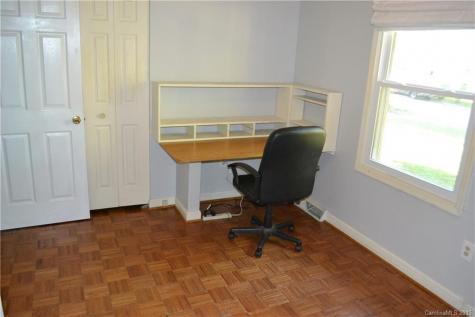 20 King Arthur Place Asheville NC 28806