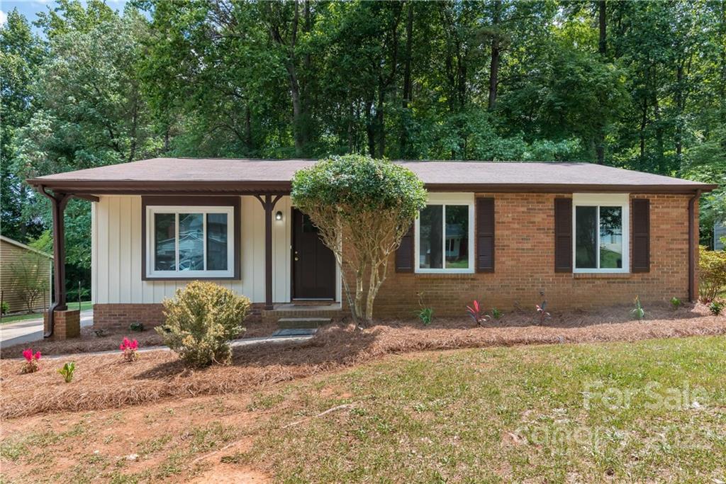 8420 Strider Drive Charlotte NC 28212