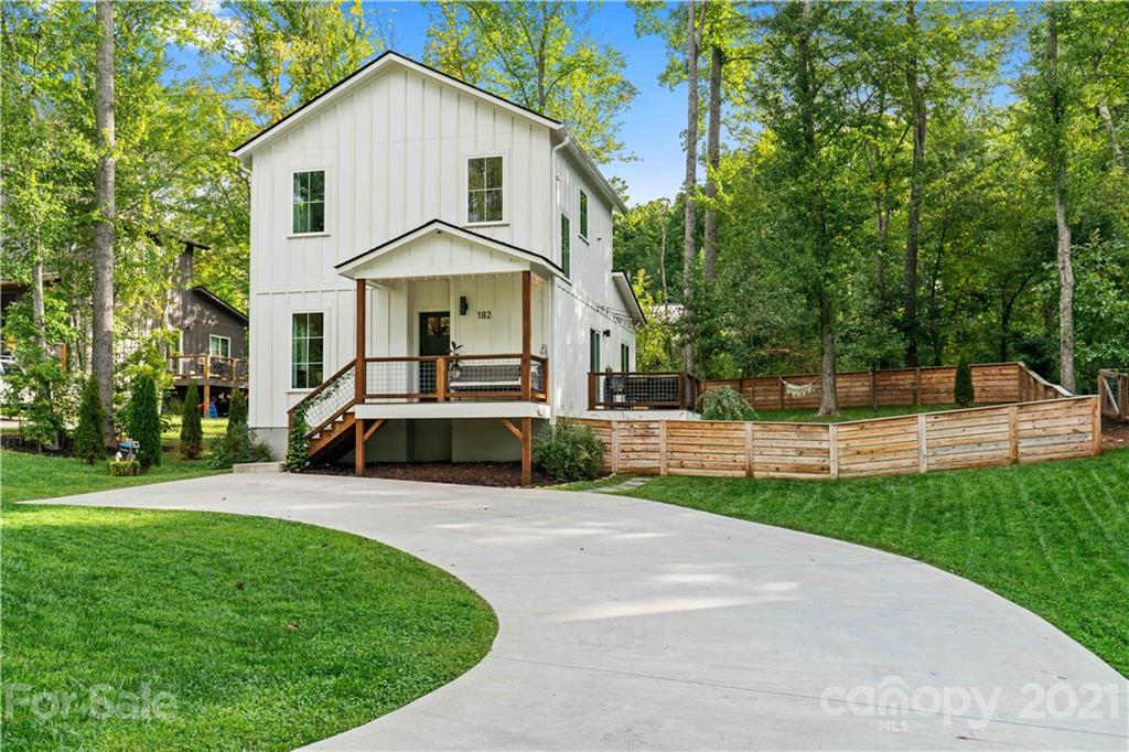 182 Moody Avenue Candler NC 28715