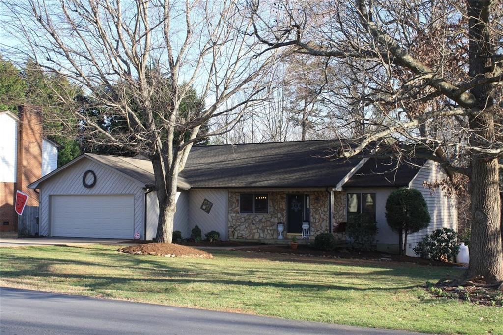 5327 Lisa Lane Hickory NC 28602