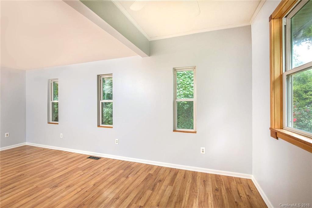 73 Deaver Street Asheville NC 28806