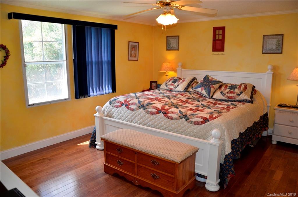 252 Barton Road Asheville NC 28804