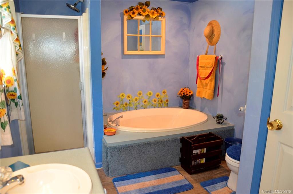 252 Barton Road Asheville NC 28804