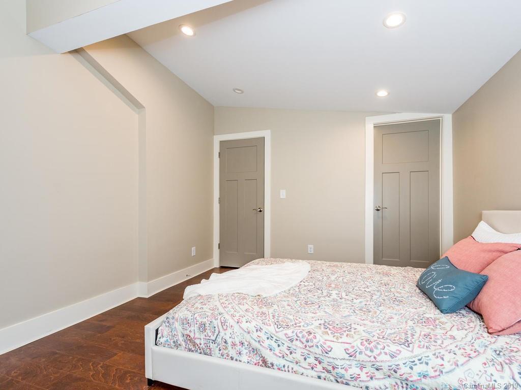 221 Northeast Avenue Swannanoa NC 28778