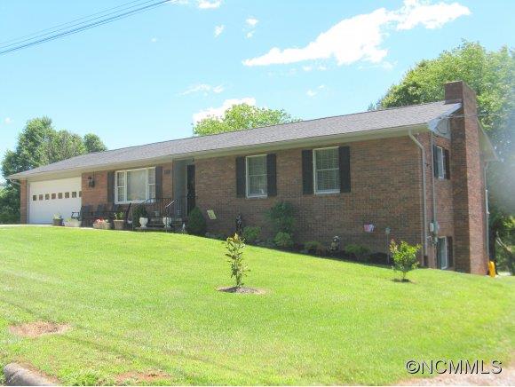 115 Pitts Street Waynesville NC 28786