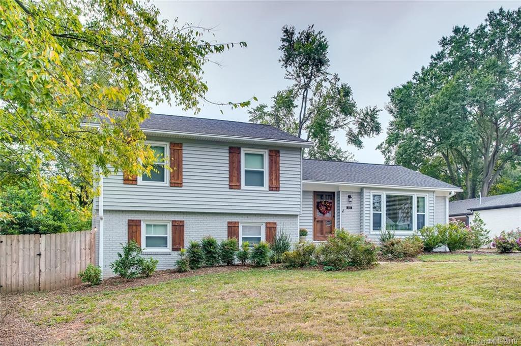 556 Sandridge Road Charlotte NC 28210