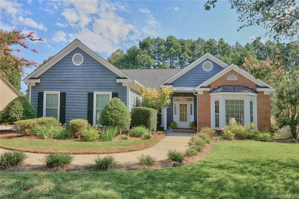 8906 Carastan Drive Charlotte NC 28216
